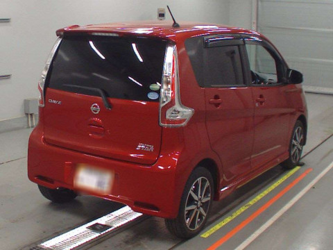 2017 Nissan DAYZ B21W[1]