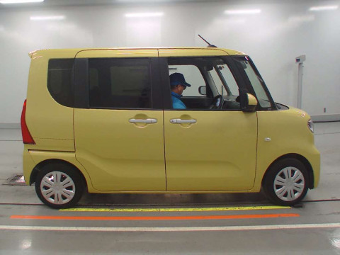 2020 Daihatsu Tanto LA650S[2]