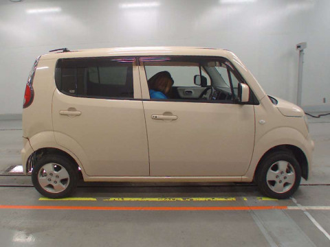 2013 Nissan Moco MG33S[2]