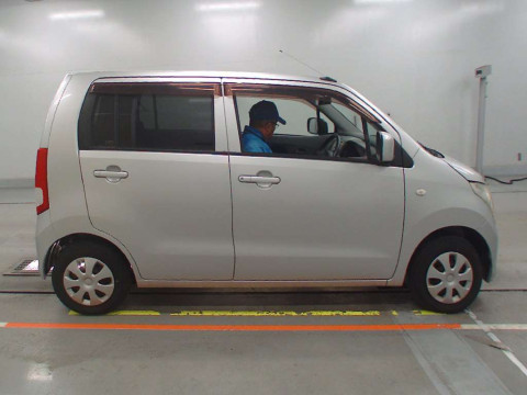 2010 Suzuki Wagon R MH23S[2]