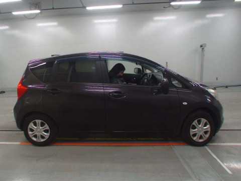 2012 Nissan Note E12[2]