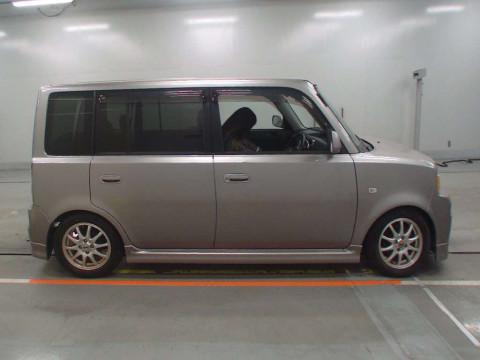 2006 Toyota bB NCP30[2]