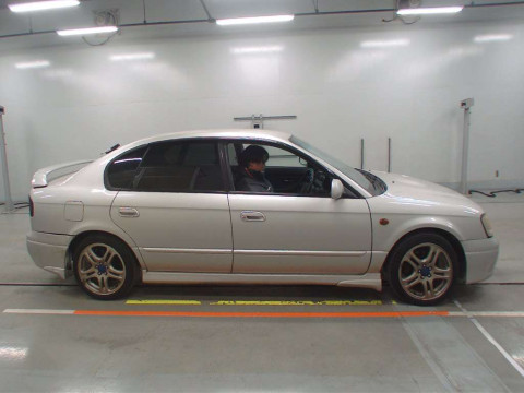 1999 Subaru Legacy B4 BE5[2]