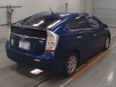 2010 Toyota Prius ZVW30[1]