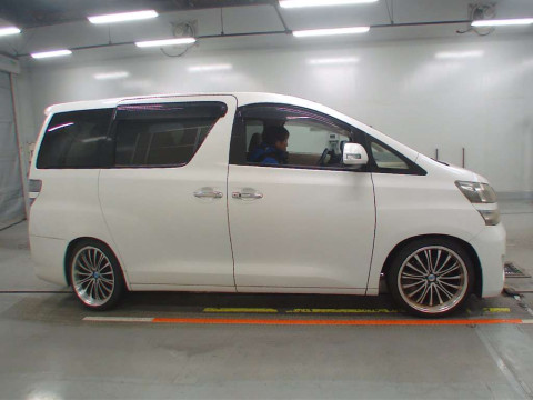 2010 Toyota Vellfire ANH20W[2]