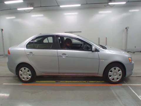 2008 Mitsubishi Galant Fortis CY4A[2]