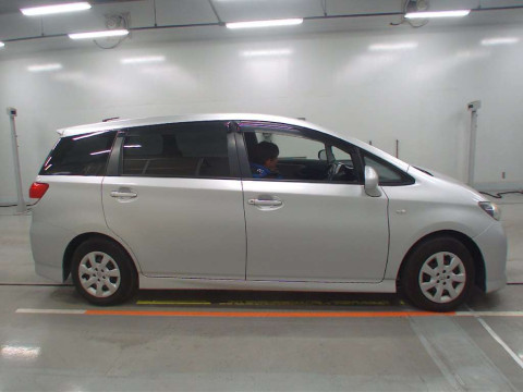 2012 Toyota Wish ZGE20G[2]