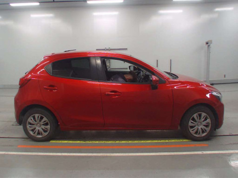 2016 Mazda Demio DJ3FS[2]