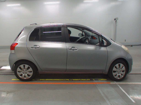 2008 Toyota Vitz NCP91[2]