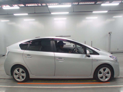 2009 Toyota Prius ZVW30[2]