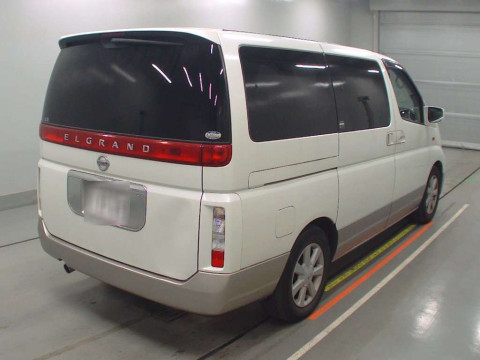 2002 Nissan Elgrand E51[1]