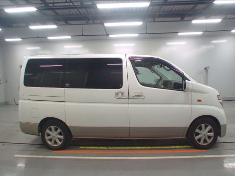 2002 Nissan Elgrand E51[2]