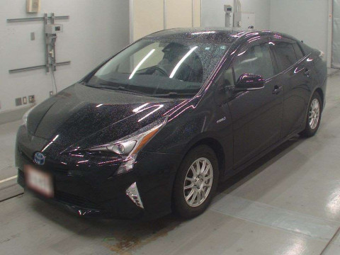 2016 Toyota Prius ZVW55[0]