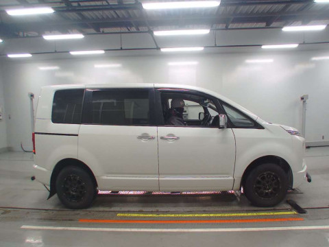 2020 Mitsubishi Delica D5 CV1W[2]