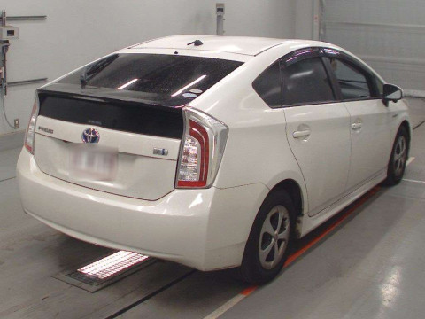 2012 Toyota Prius ZVW30[1]