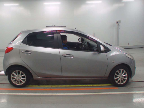 2012 Mazda Demio DE3FS[2]