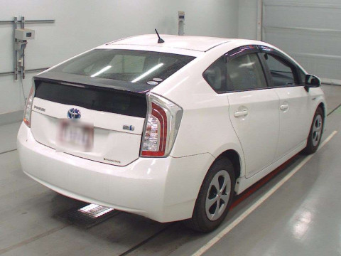 2012 Toyota Prius ZVW30[1]