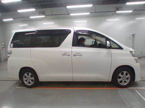 2012 Toyota Vellfire ANH20W[2]