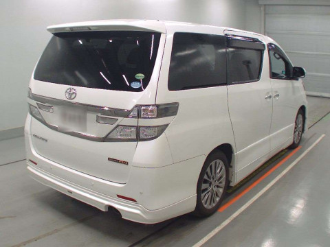 2013 Toyota Vellfire ANH20W[1]