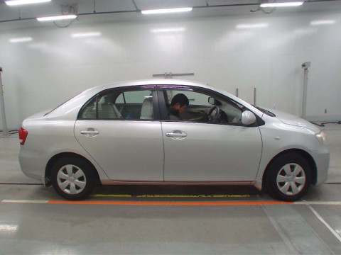 2010 Toyota Corolla Axio NZE141[2]