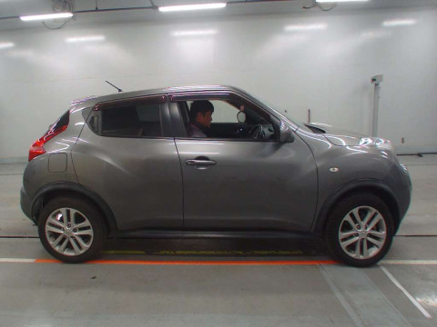 2012 Nissan JUKE NF15[2]