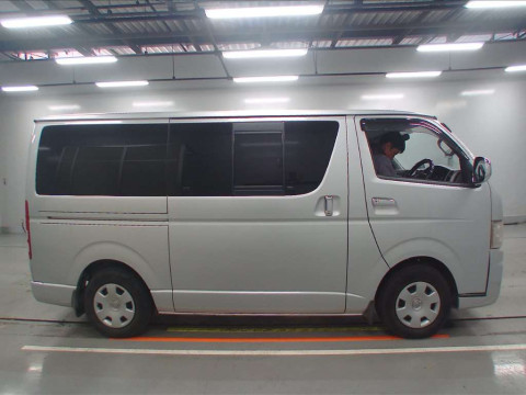 2008 Toyota Hiace Van TRH200V[2]