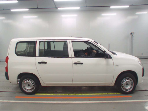 2016 Toyota Succeed NCP165V[2]