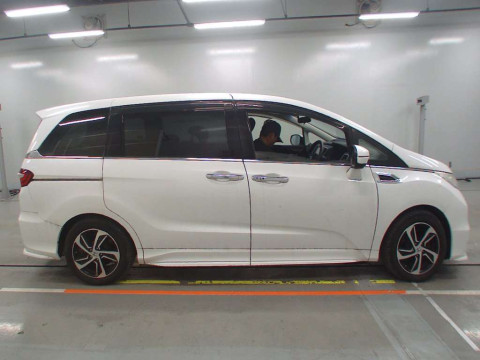 2014 Honda Odyssey RC1[2]