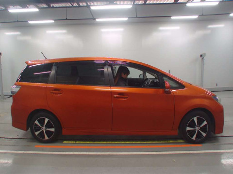 2012 Toyota Wish ZGE20W[2]