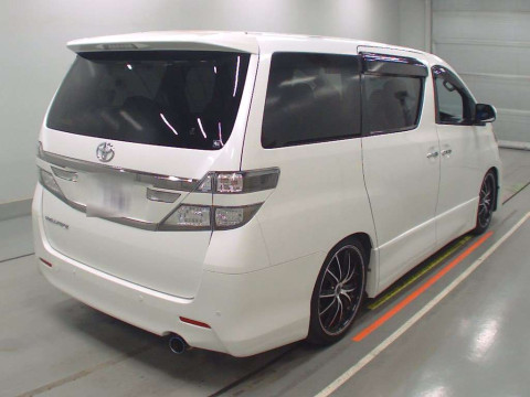 2013 Toyota Vellfire ANH20W[1]