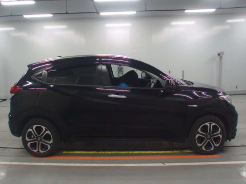 2014 Honda VEZEL RU3[2]