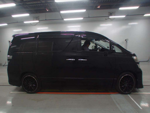 2012 Toyota Vellfire GGH20W[2]