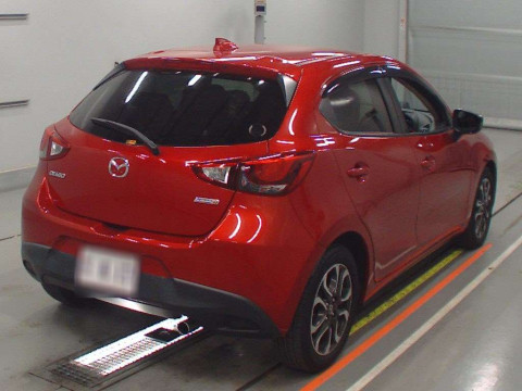 2016 Mazda Demio DJ5FS[1]