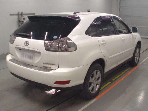 2005 Toyota Harrier MCU35W[1]