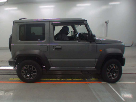 2022 Suzuki Jimny Sierra JB74W[2]