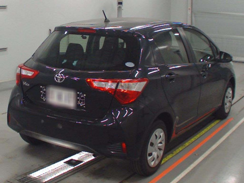 2017 Toyota Vitz KSP130[1]