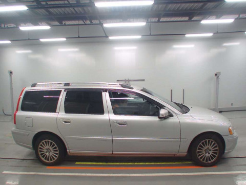 2007 Volvo V70 SB5244W[2]