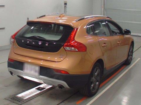 2013 Volvo V40 MB5204T[1]