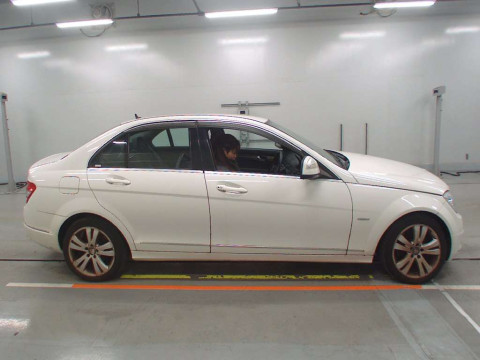 2008 Mercedes Benz C-Class 204041[2]