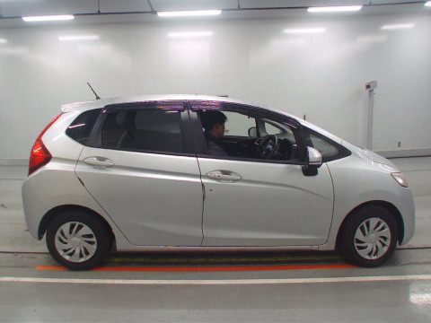 2013 Honda Fit GK3[2]