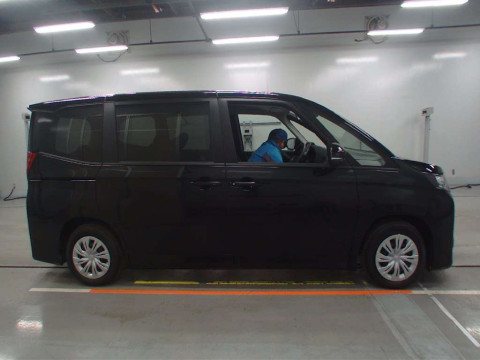 2024 Toyota Noah ZWR90W[2]