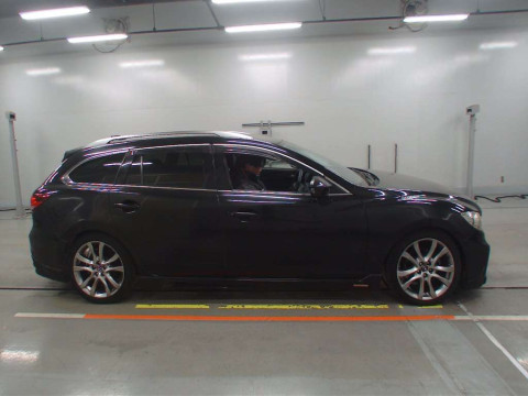 2013 Mazda Atenza Wagon GJ2FW[2]