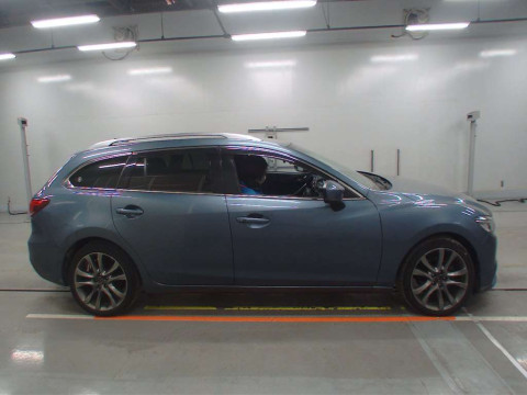 2017 Mazda Atenza Wagon GJ2FW[2]