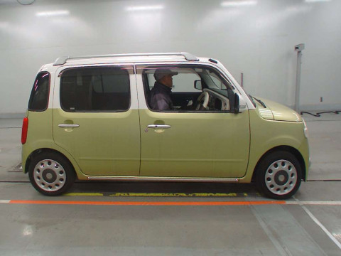 2011 Daihatsu Mira Cocoa L675S[2]