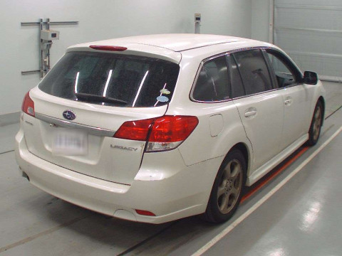 2010 Subaru Legacy Outback BR9[1]