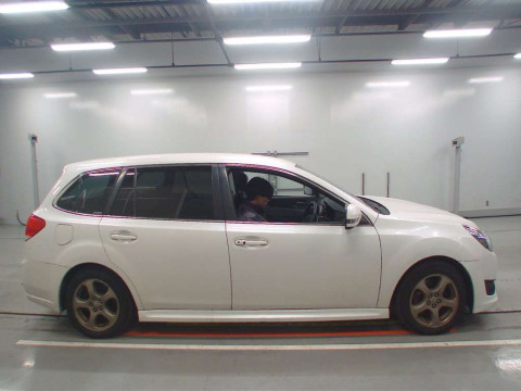 2010 Subaru Legacy Outback BR9[2]