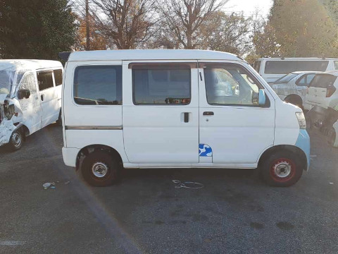 2013 Daihatsu Hijet Cargo S321V[2]