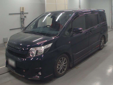 2017 Toyota Noah ZRR80W[0]