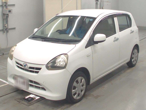 2013 Daihatsu Mira es LA300S[0]