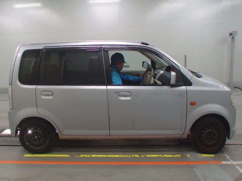 2012 Mitsubishi eK Wagon H82W[2]